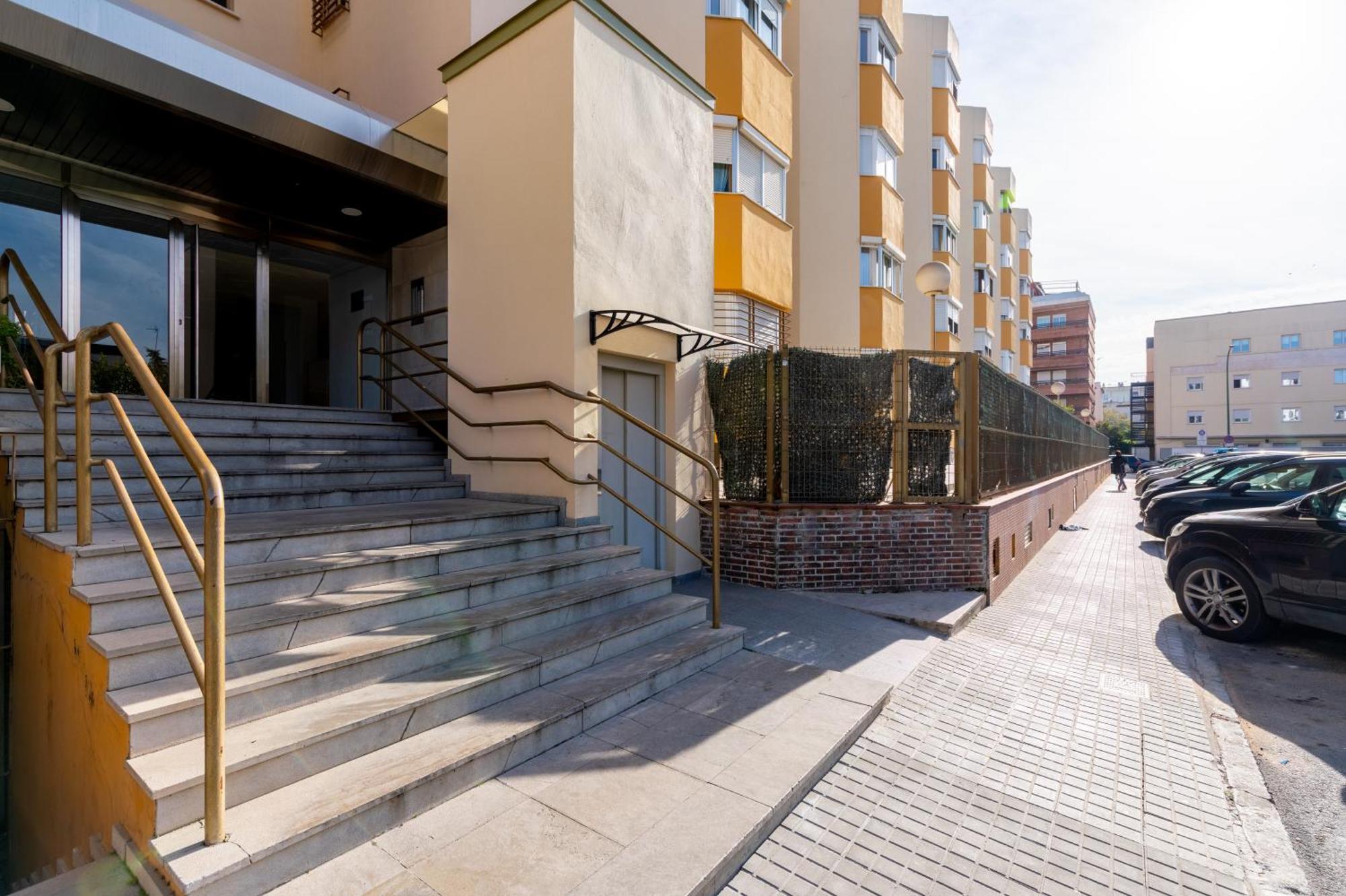 Diseno Y Comodidad En Bami Sevilla Eksteriør billede